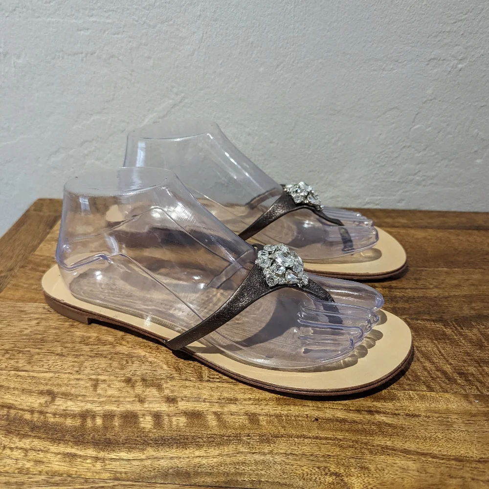 Giuseppe Zanotti  pewter  Leather Jewel Embellished  Thong Sandals Sz‎ 40/9
